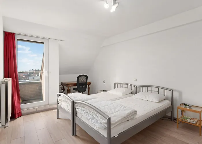 Beautiful Near Center 公寓 布兰肯贝赫