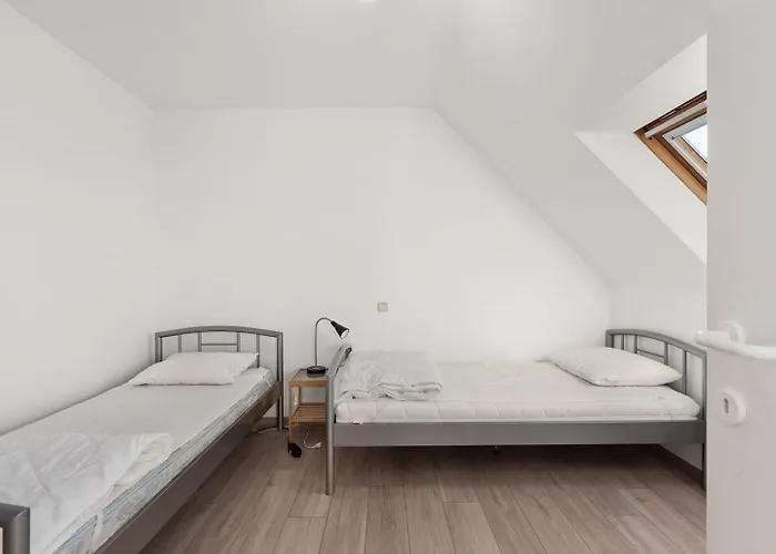 Beautiful Near Center 布兰肯贝赫