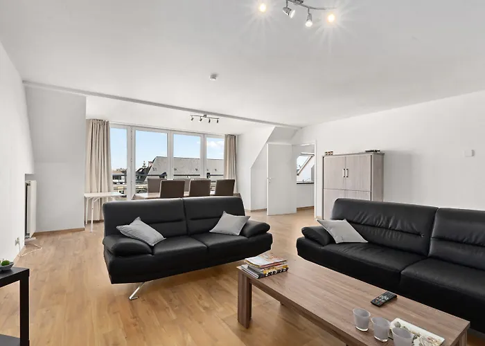 公寓 Beautiful Near Center